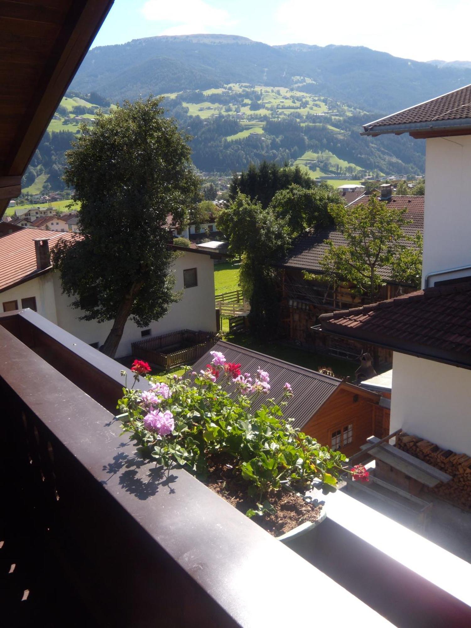 Appartements Schweiberer Ried im Zillertal Eksteriør bilde